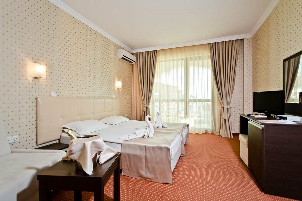 Saint George Palace Hotel Święty Włas Zewnętrze zdjęcie
